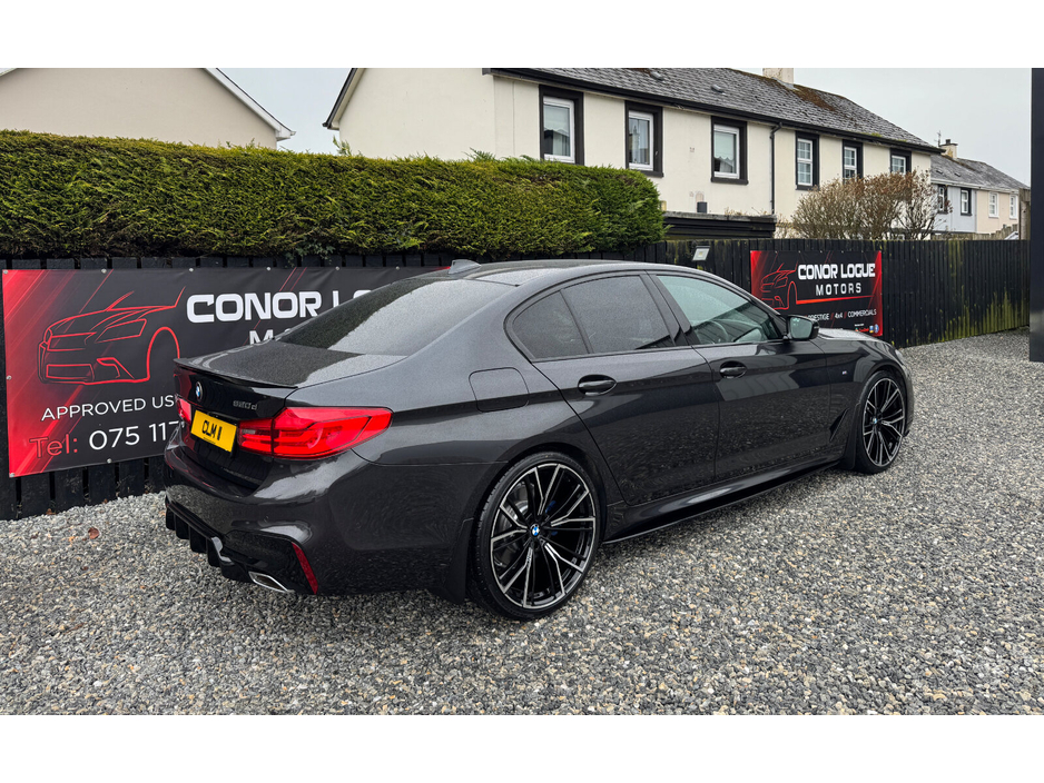 2019 BMW 5 Series - image 10