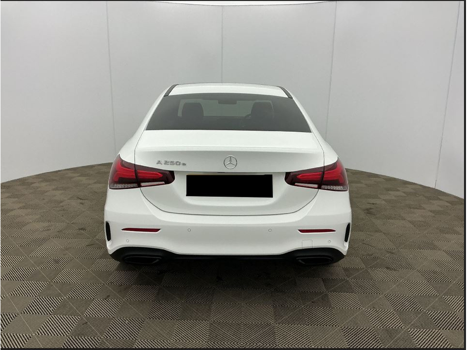 2022 Mercedes-Benz A Class - image 7