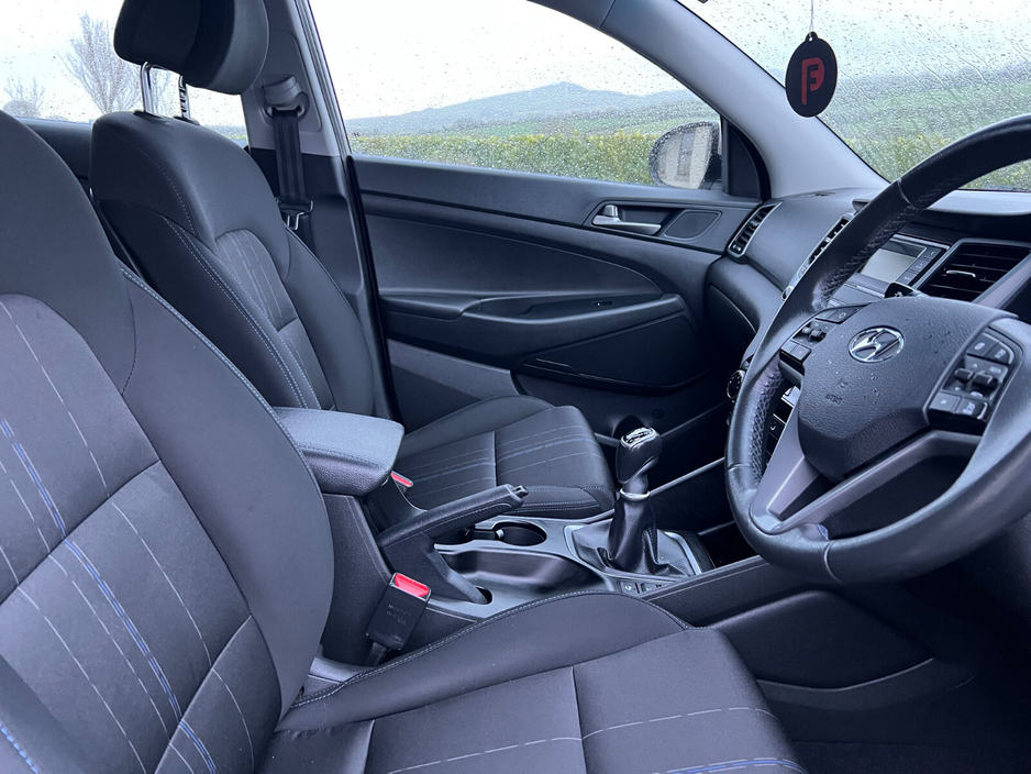 2018 Hyundai Tucson - image 12