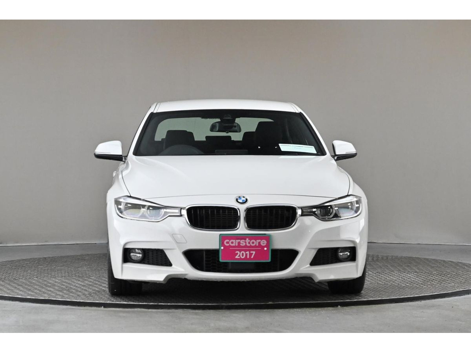 2017 BMW 3 Series - image 2