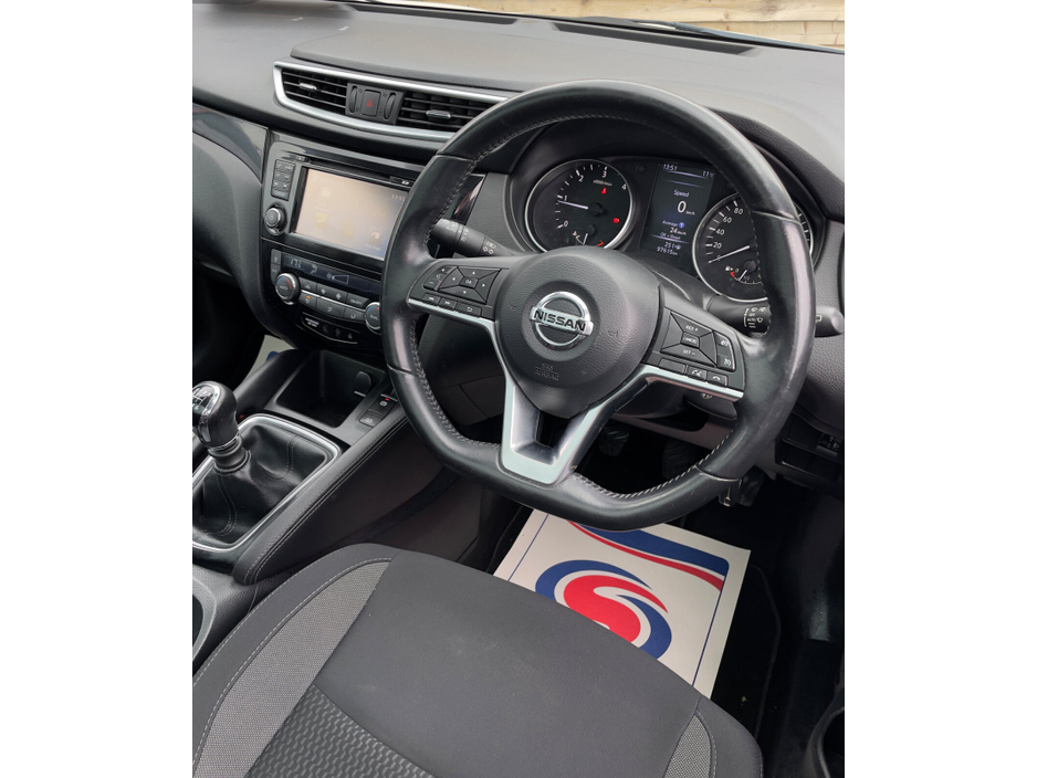 2019 Nissan Qashqai - image 8