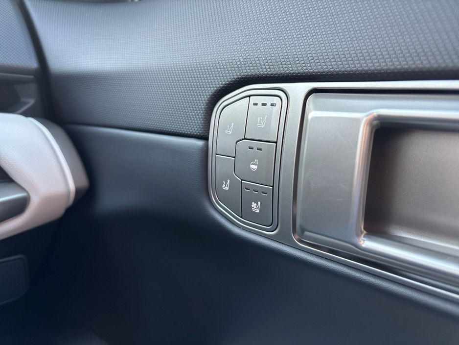 2026 Kia EV4 - image 11
