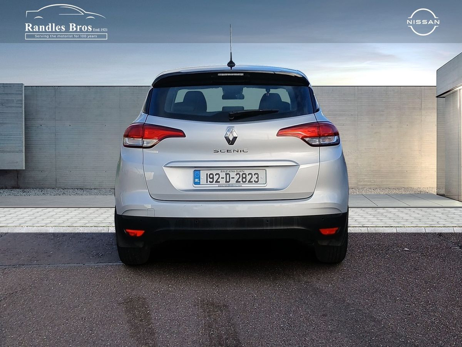 2019 Renault Scenic - image 8