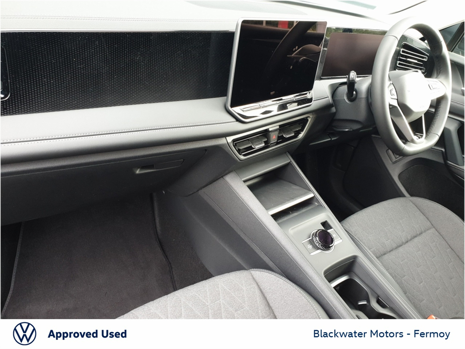 2026 Volkswagen Tiguan - image 16