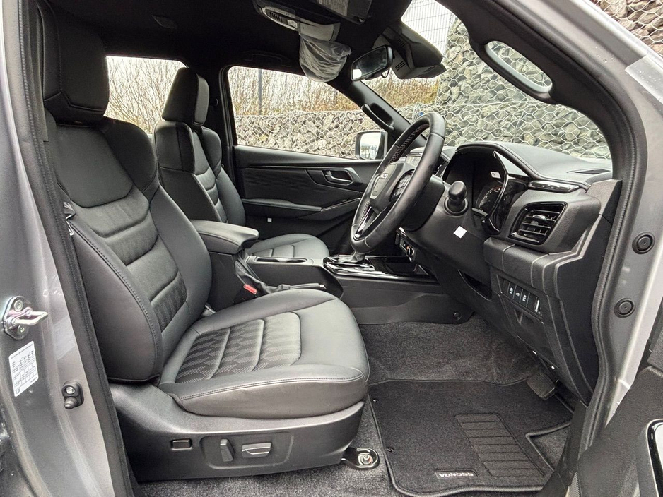 2025 Isuzu D-MAX V-CROSS AUTO DCB €49,789