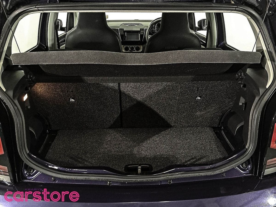 2017 Volkswagen up! - image 18