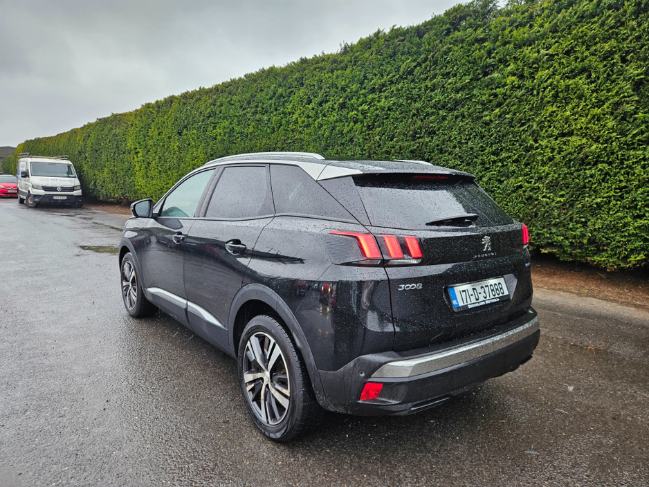 2017 Peugeot 3008 ALLURE 1.2 130 4DR €11,850