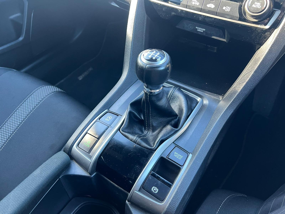 2021 Honda Civic - image 15