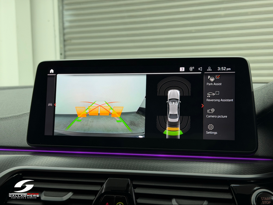 2022 BMW 5 Series - image 29