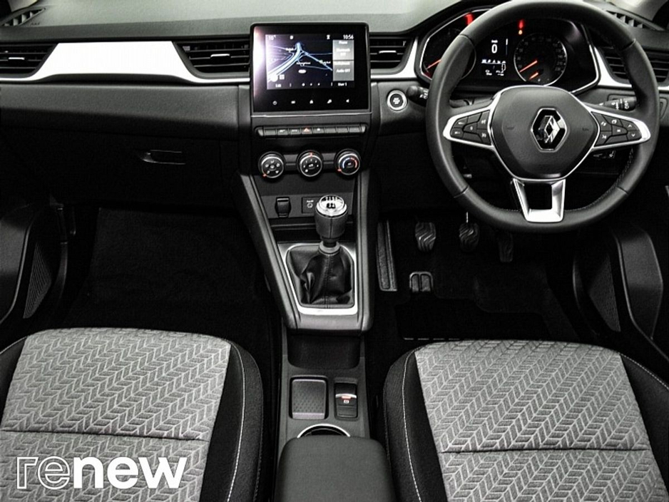 2022 Renault Captur - image 2