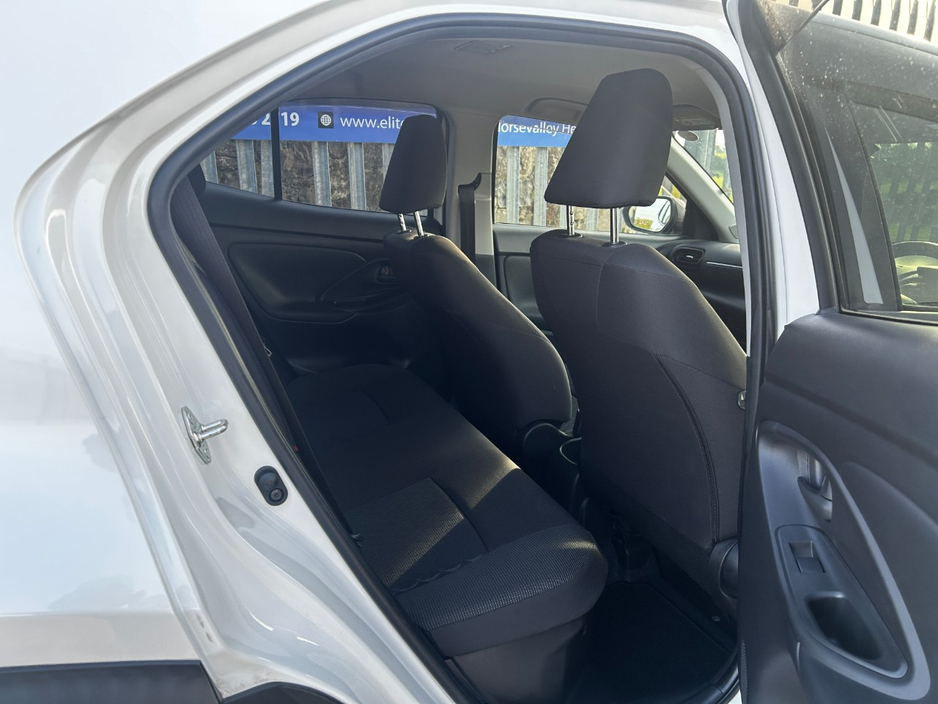 2021 Toyota Yaris Cross - image 12