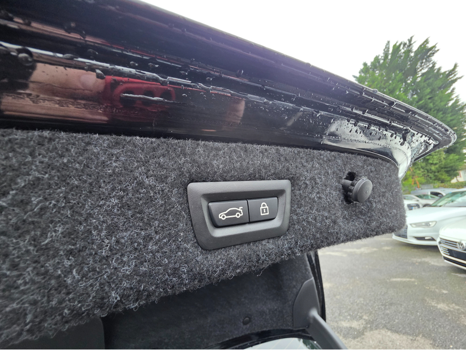 2017 BMW 5 Series 523D LUXURY - CARPLAY NAVIGATION EDITION FULL LEATHER ELECTRIC HEATED SEATS - 360 REVERCE CAMERA - PRIVACY GLASS €24,950