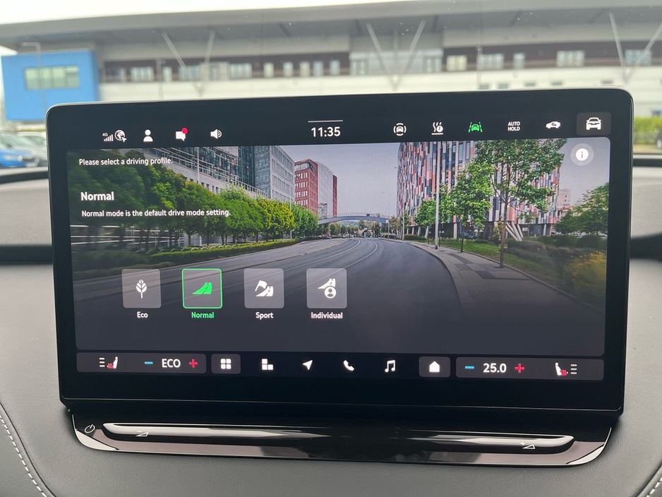 2026 Skoda Enyaq - image 17