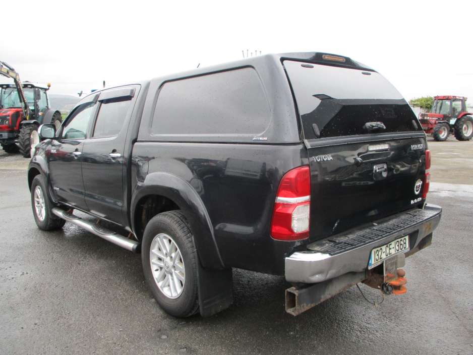 2013 Toyota Hilux - image 7