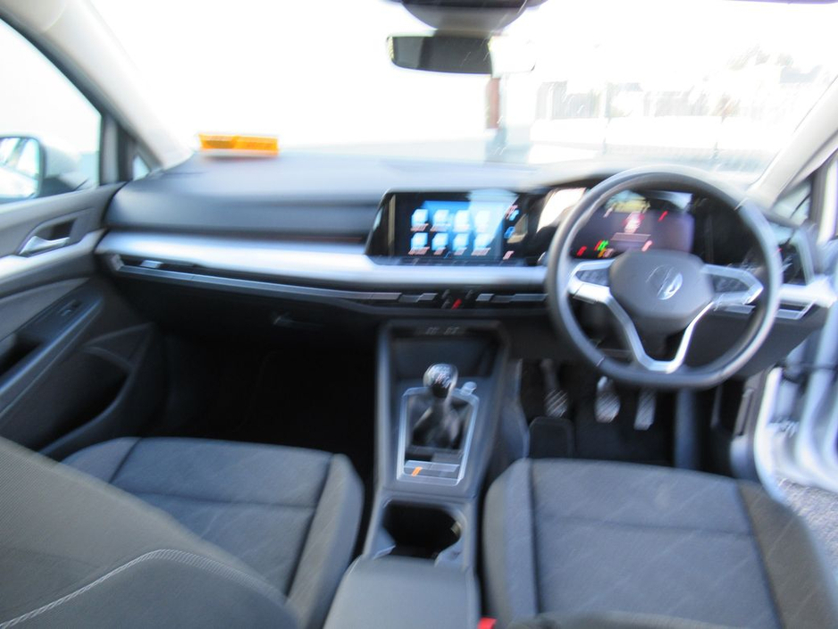 2024 Volkswagen Golf Life 2.0 TDI 115HP 5DR €30,950