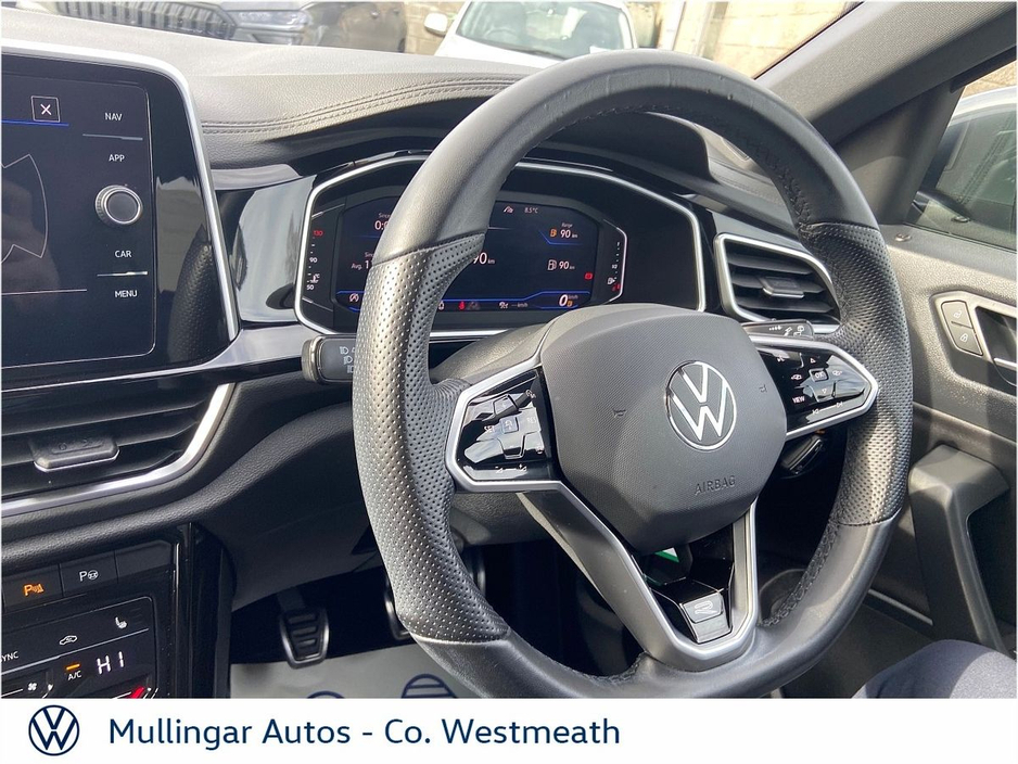 2023 Volkswagen T-Roc - image 19