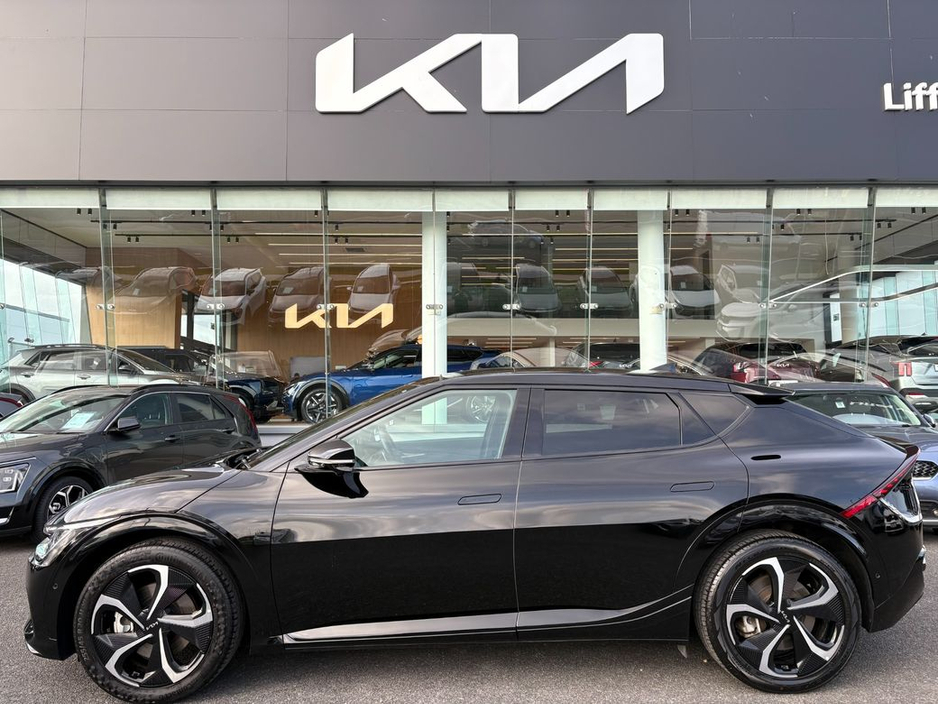 2023 Kia EV6 - image 3