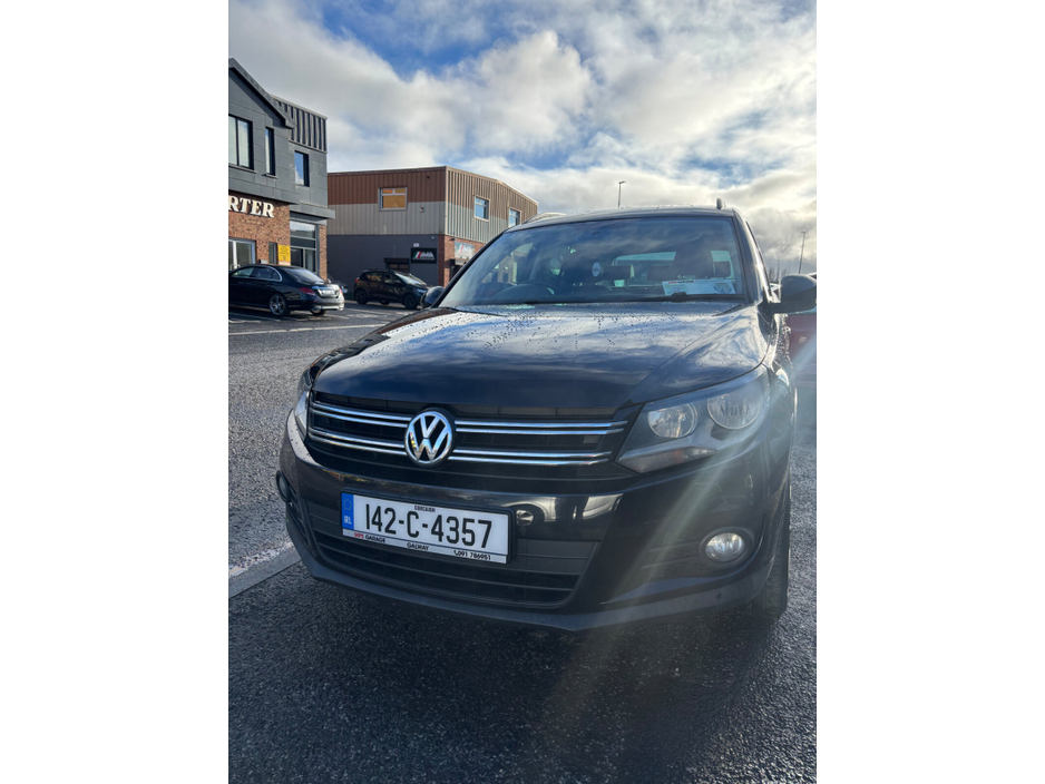 2014 Volkswagen Tiguan - image 3