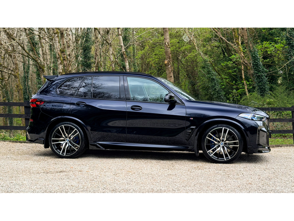 2024 BMW X5 - image 6