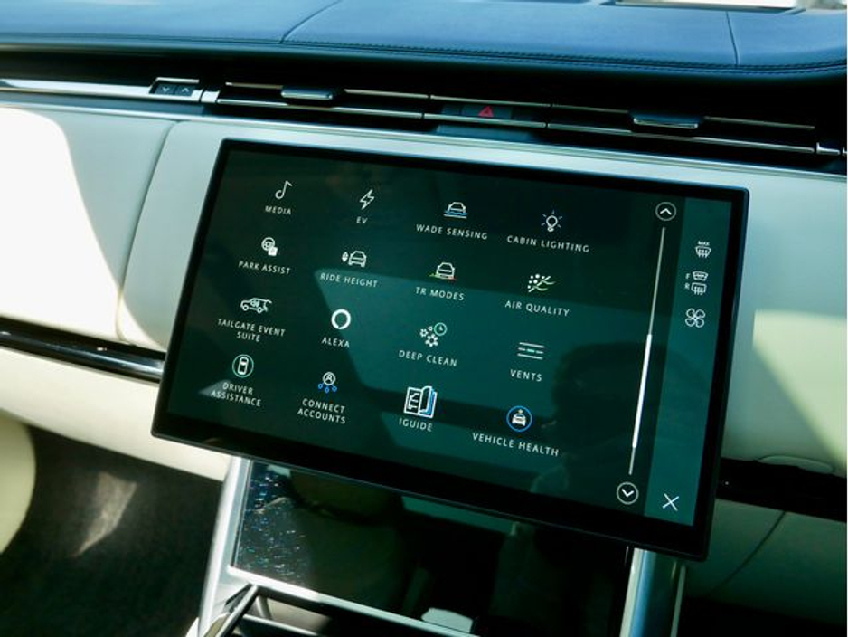 2025 Land Rover Range Rover - image 37