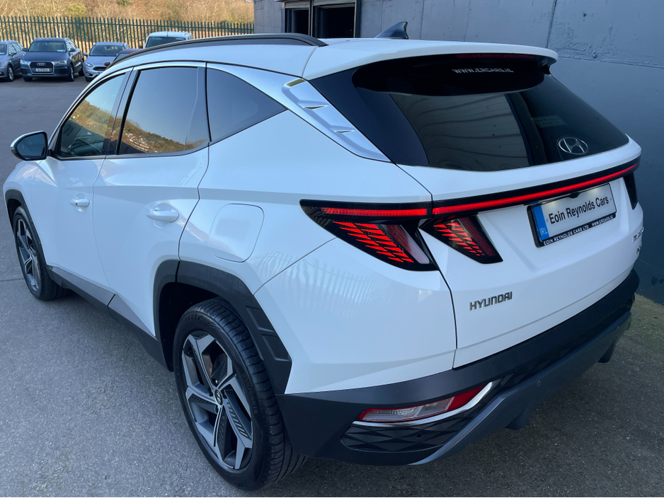 2022 Hyundai Tucson - image 3