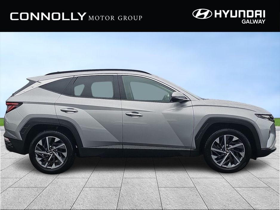 2021 Hyundai Tucson - image 3