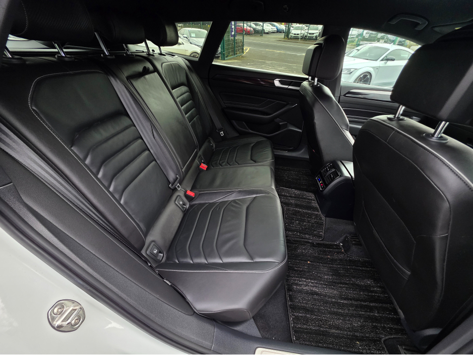 2022 Volkswagen Arteon - image 13