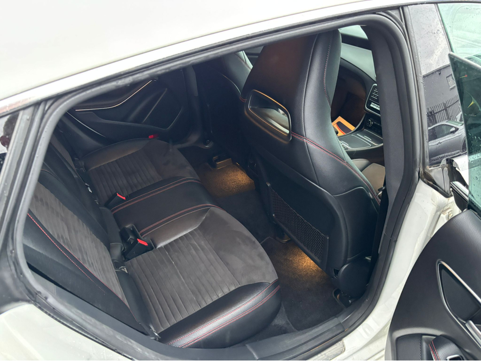 2018 Mercedes-Benz CLA Class - image 5