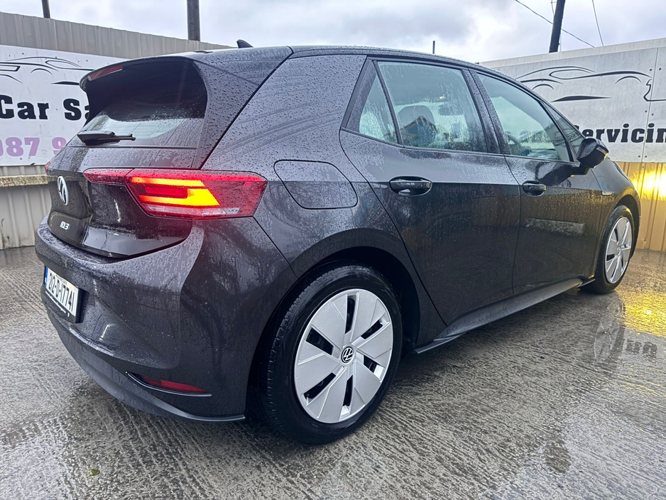 2021 Volkswagen ID.3 PRO 107 KW LIFE 62KWH 145HP 5DR €15,999