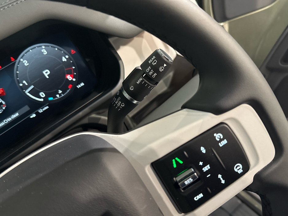 2025 Land Rover Defender *N1 Commercial 2 Seat Diesel* 90 D350 X-Dynamic €109,750