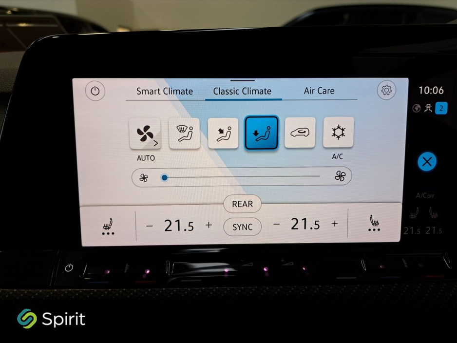 2021 Volkswagen Golf - image 16