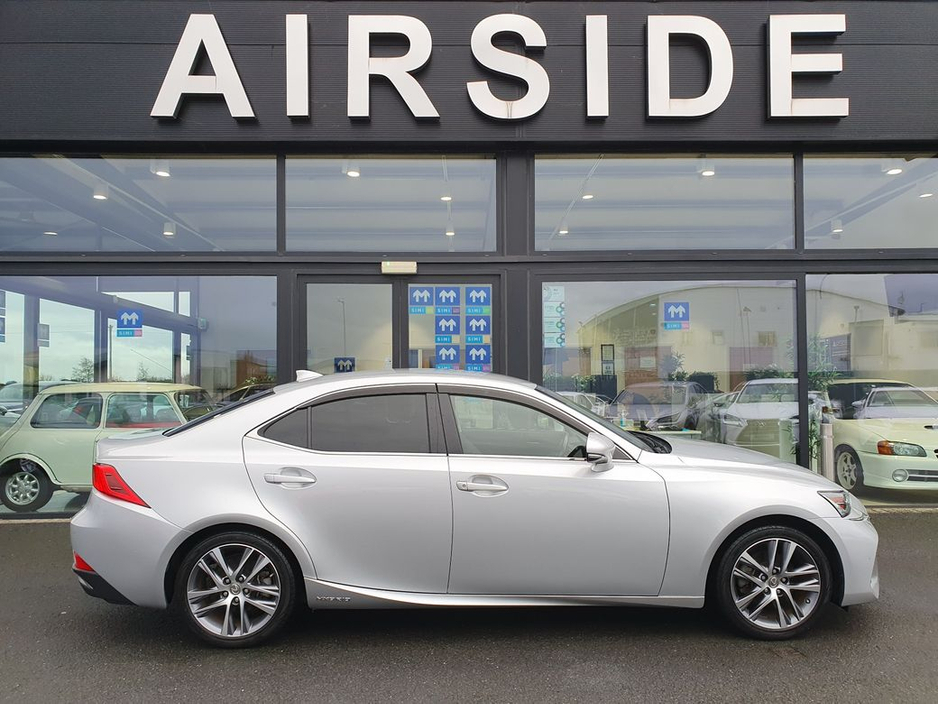 2018 Lexus IS 300 h HALF LEATHER * 2.5 SELF CHARGING HYBRID