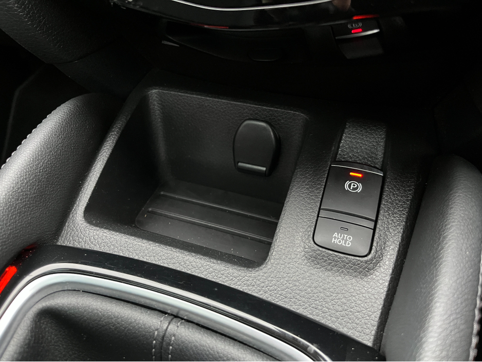 2020 Nissan Qashqai DIG-T TEKNA 1.3 PETROL //MASSIVE SPEC//PANORAMIC GLASS ROOF//SAT NAV//BOSE SOUND SYSTEM//HALF LEATHER HEATED SEATS//ADAPTIVE CRUISE CONTROL// €19,950