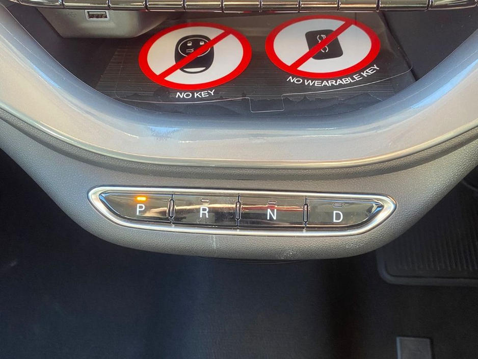 2025 Fiat 500e - image 22