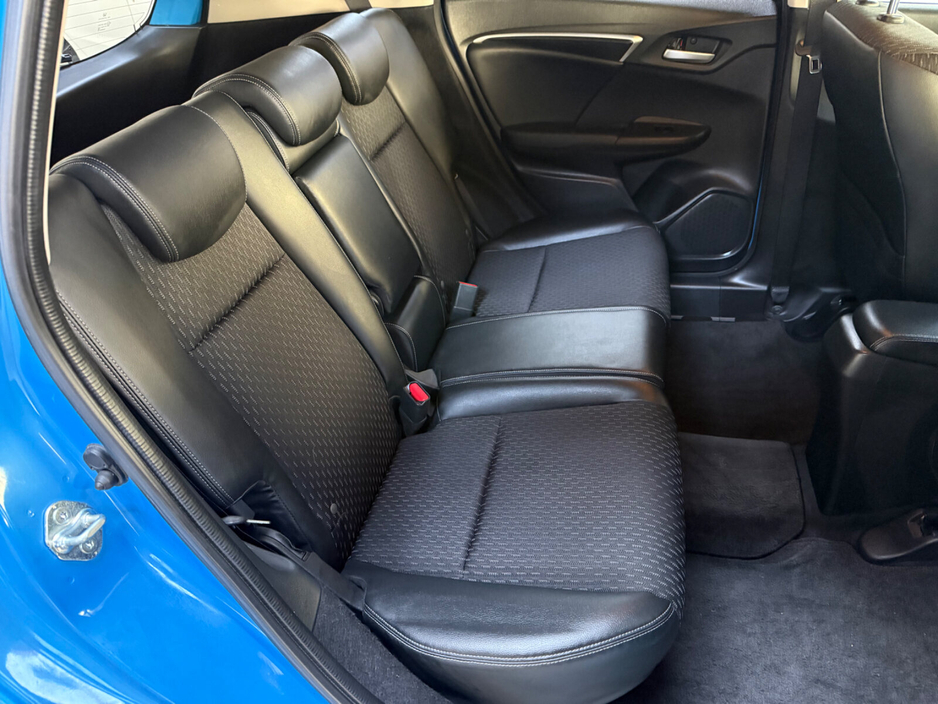 2017 Honda Fit - image 22