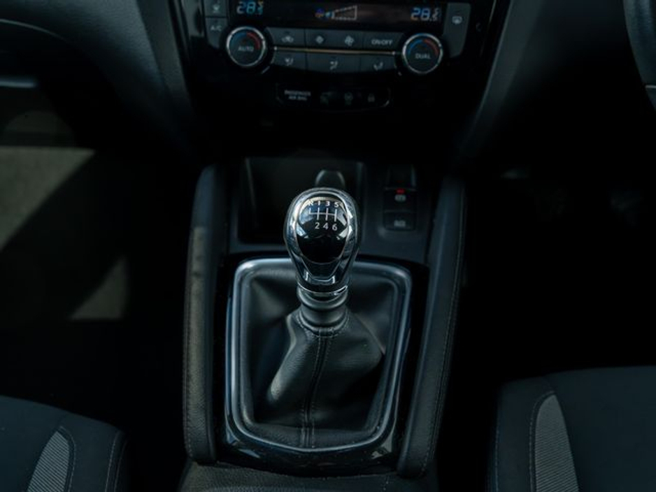 2021 Nissan Qashqai - image 11