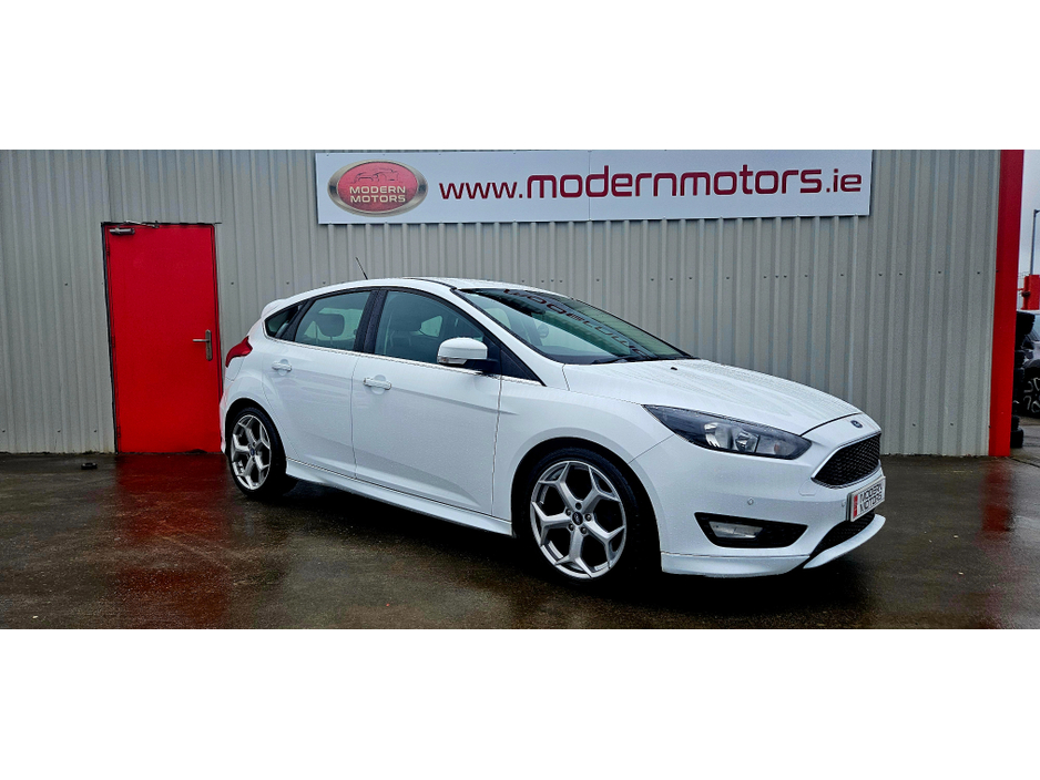 2016 Ford Focus ZETEC S 1.0 ECO 125BHP LOW MILES €9,750