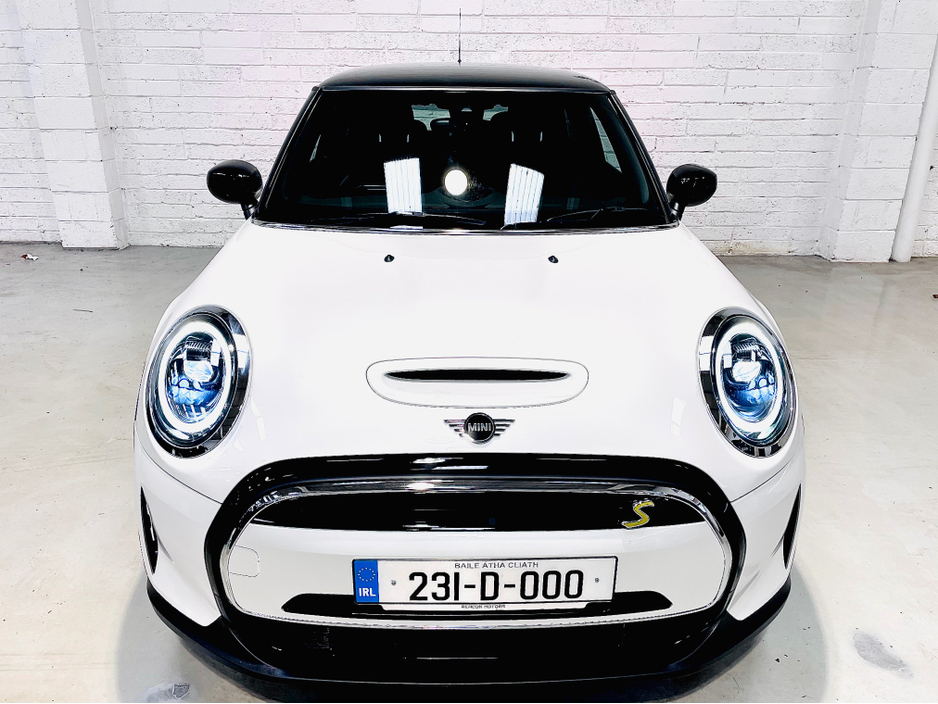 2023 MINI Cooper S - image 4