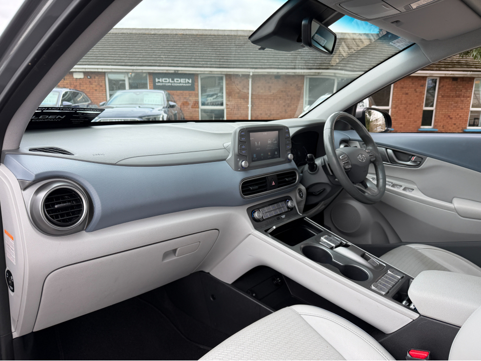 2020 Hyundai Kona - image 28