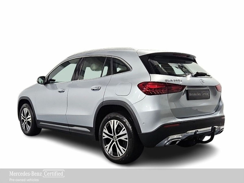 2024 Mercedes-Benz GLA Class - image 3