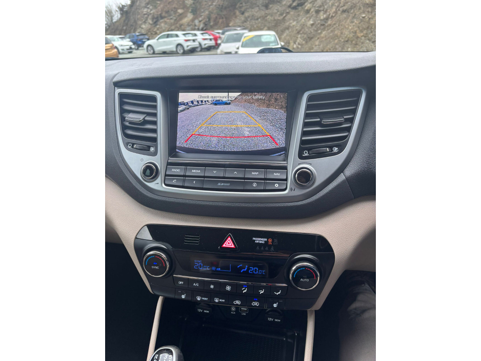 2017 Hyundai Tucson - image 14