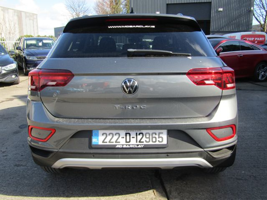 2022 Volkswagen T-Roc - image 7