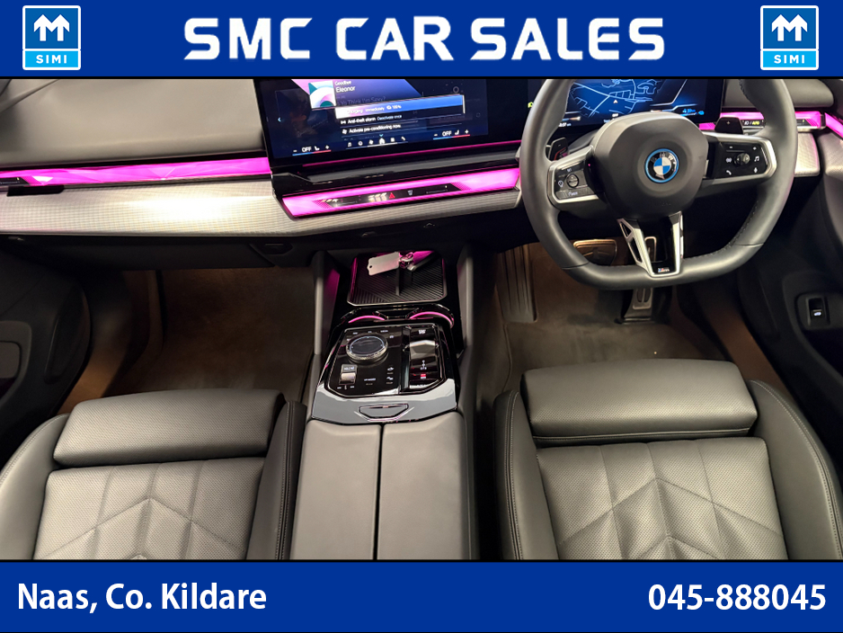 2025 BMW 5 Series - image 15