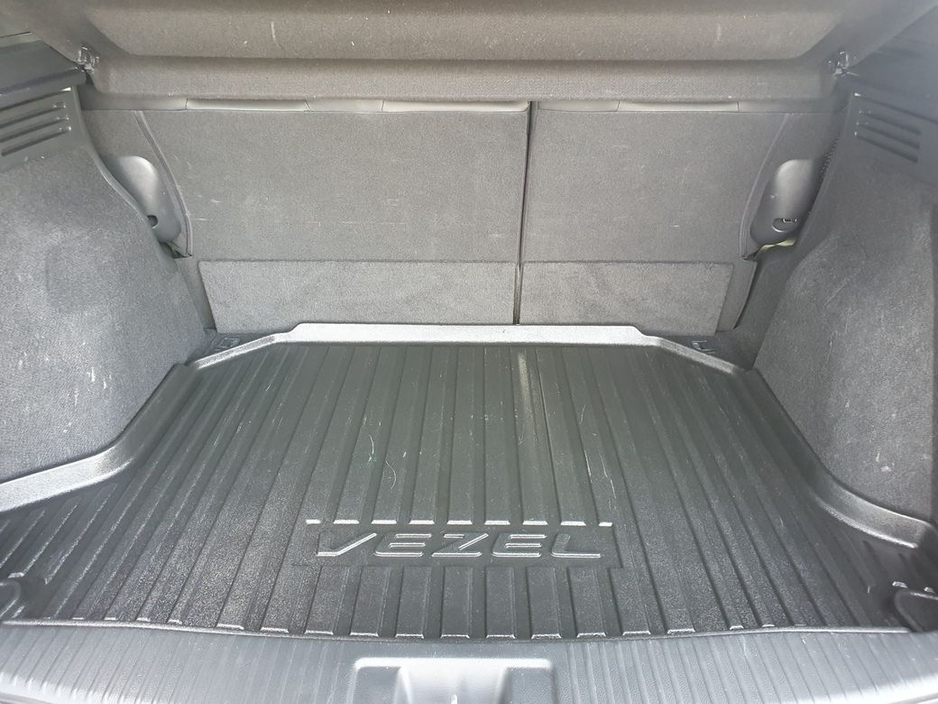 2018 Honda Vezel - image 23