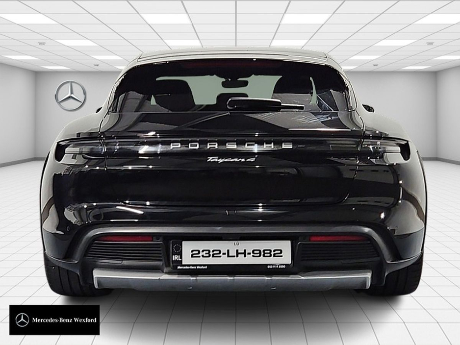 2023 Porsche Taycan - image 8