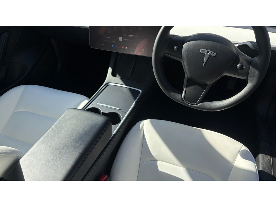 2022 Tesla Model 3 - image 13