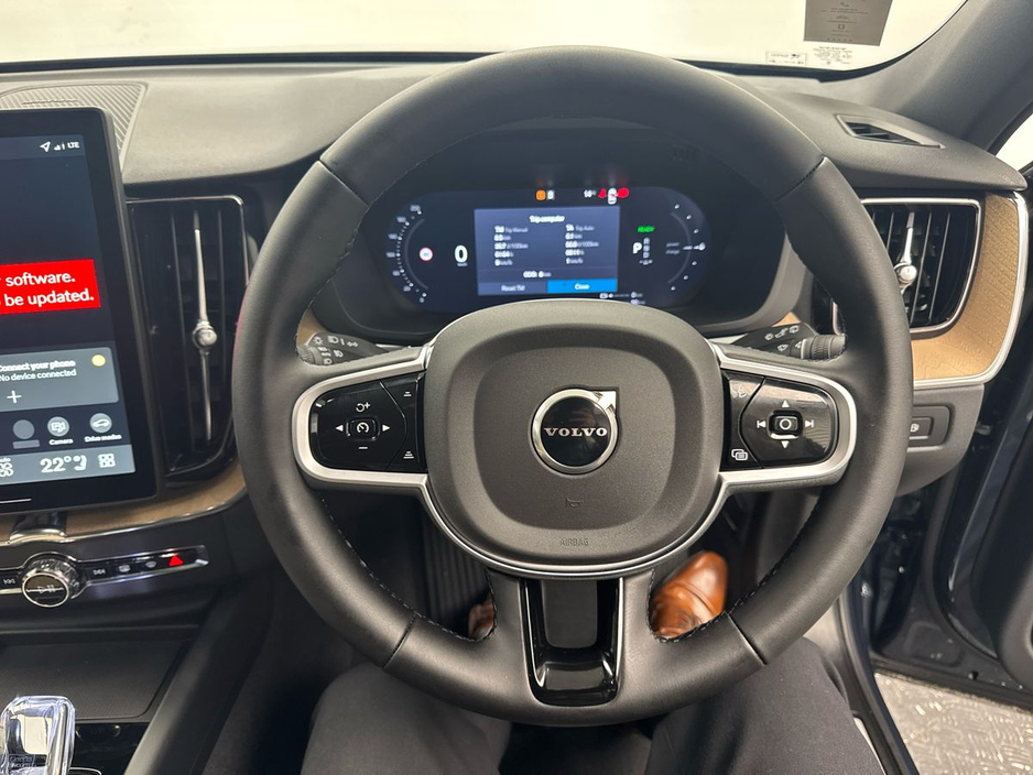 2026 Volvo XC60 - image 14