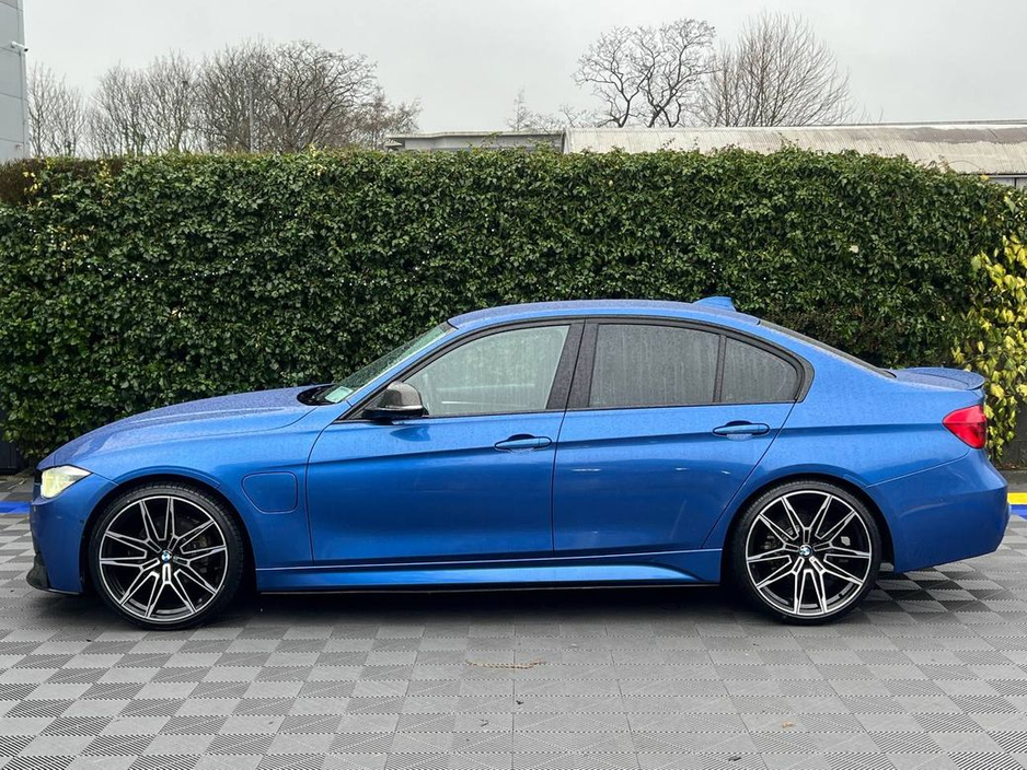 2019 BMW 3 Series 330e M-SPORT COMPETITION 2.0 HYBRID // LOW MILEAGE // NEW 20" M3 ALLOYS // HEATED SUEDE M-SPORT SEATS €25,900
