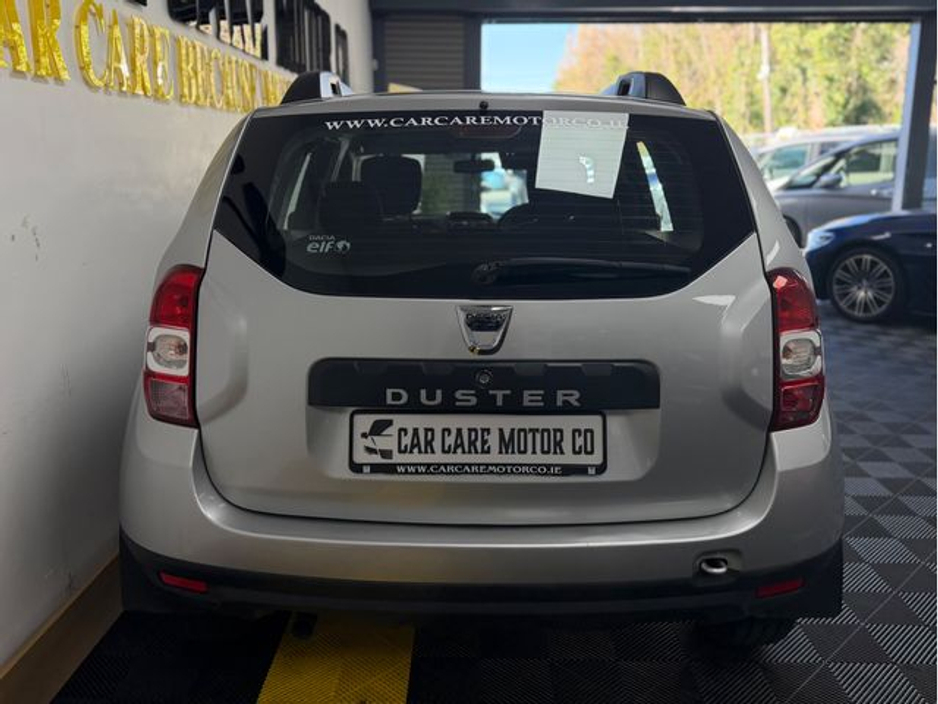 2017 Dacia Duster - image 5