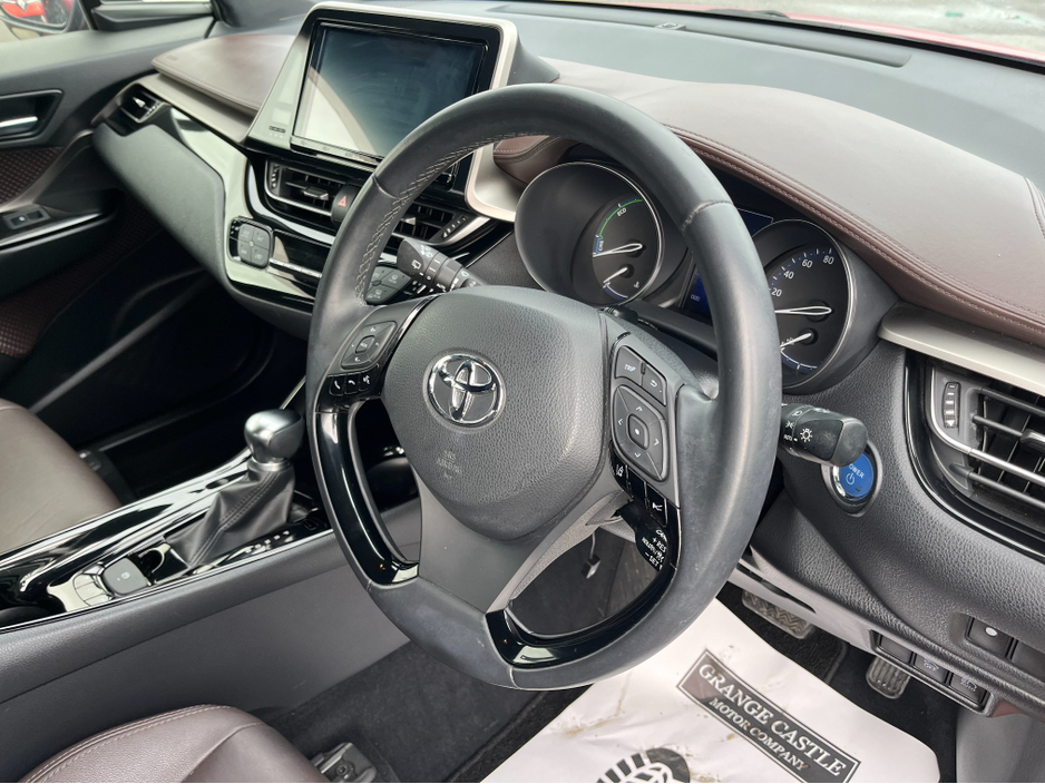 2019 Toyota C-HR 1.8 HYBRID AUTO LOW KM HIGH SPEC €20,950